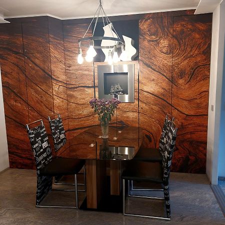 Private Apartment Laatzen City Ганновер Экстерьер фото