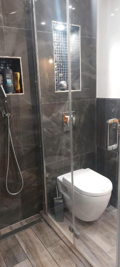 Private Apartment Laatzen City Ганновер Экстерьер фото