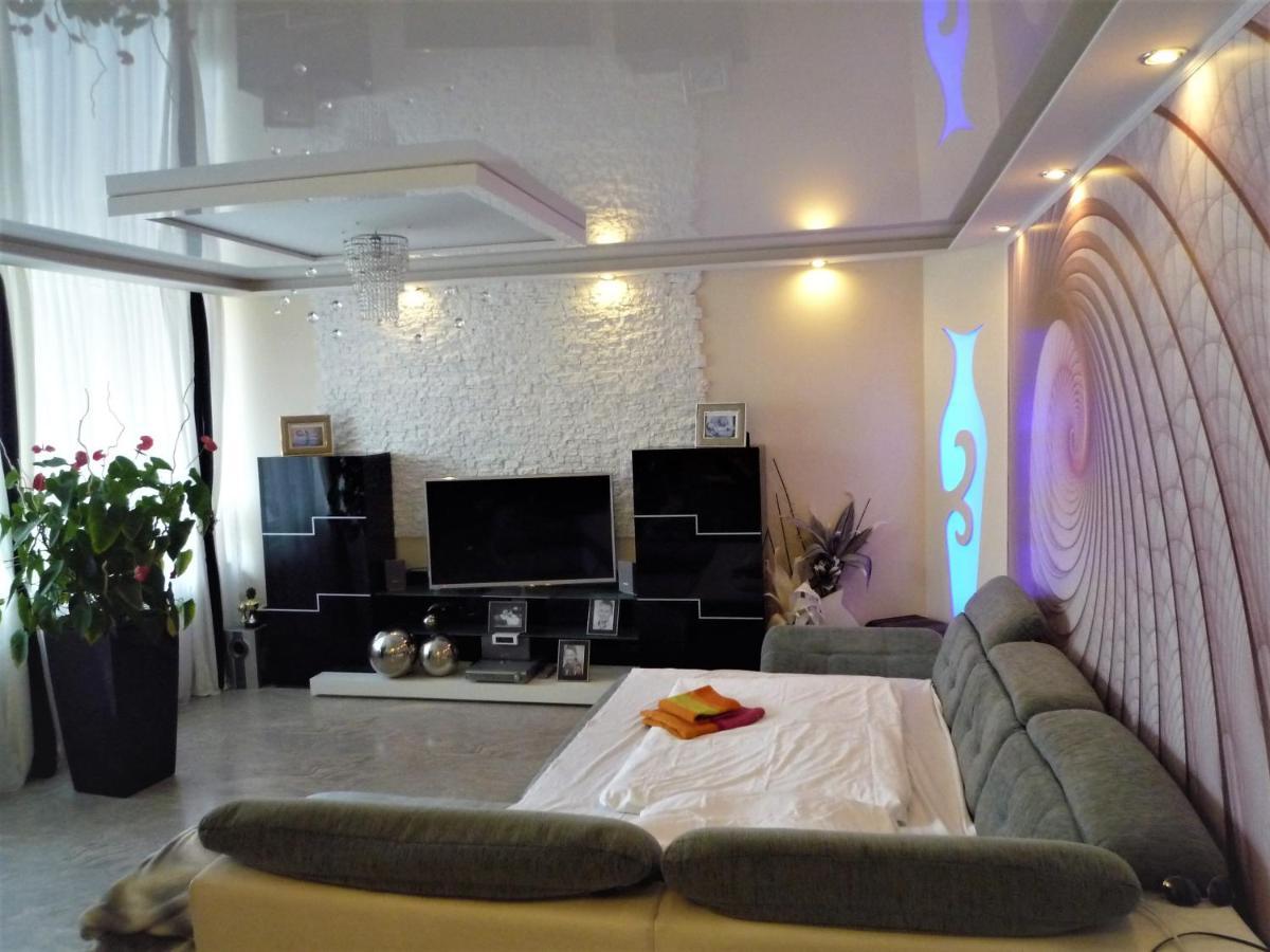 Private Apartment Laatzen City Ганновер Экстерьер фото